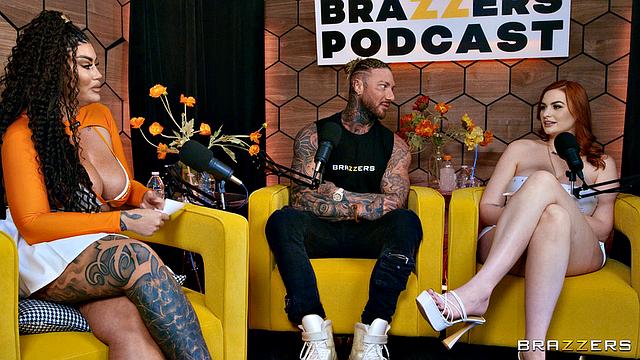 записали подкаст, а вышел яркий тройничок на диване