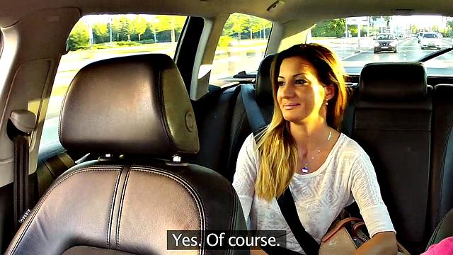 румынка устроила драйв: бесплатное такси и жаркий секс на заднем сиденье