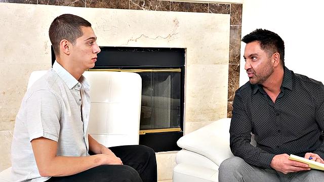 Latino doctor gives analfucking to patient