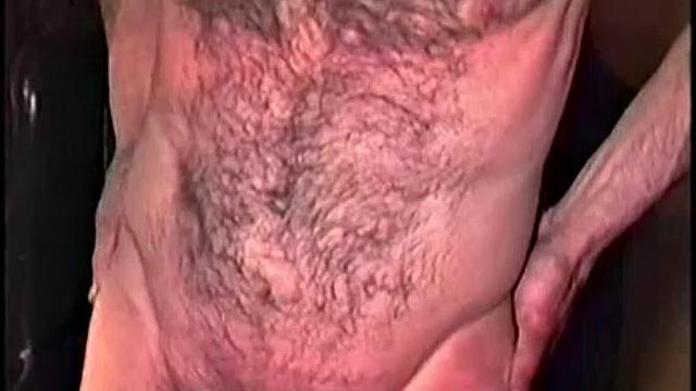 larry strips down and takes a hard pounding from another working man