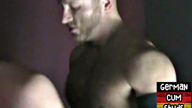 Amateur German cum-loving stud barebacked till cum in mouth