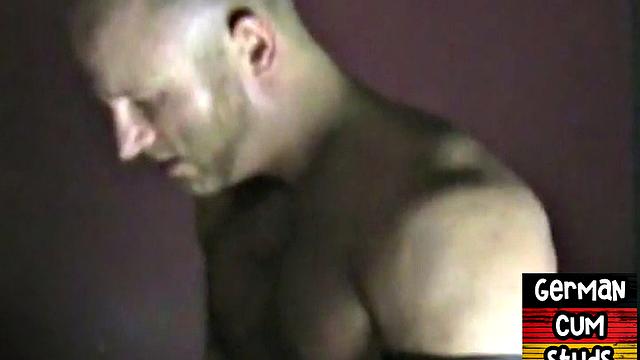 Amateur German cum-loving stud barebacked till cum in mouth