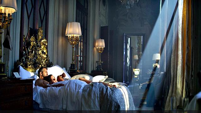 Adria Arjona actions