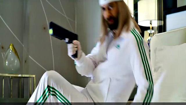 Adria Arjona actions