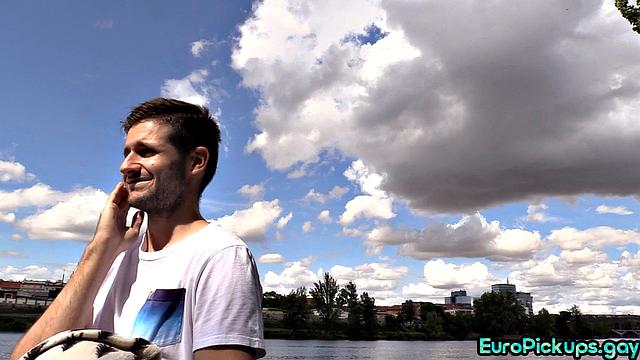 Pulled euro cockriding stranger