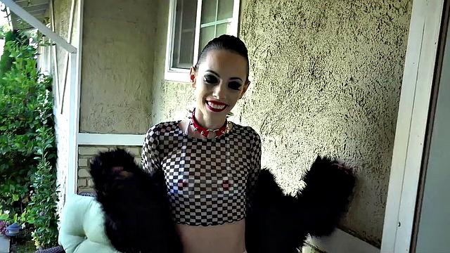 Skinny 21yo deepthroat slut pussybanged by BF