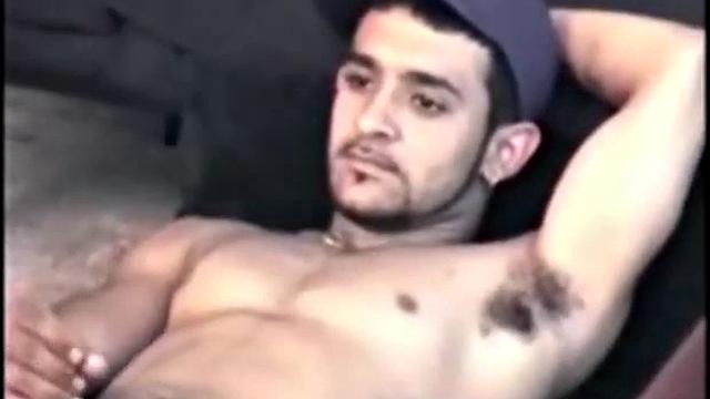 2 Straight Guys Jerking Off