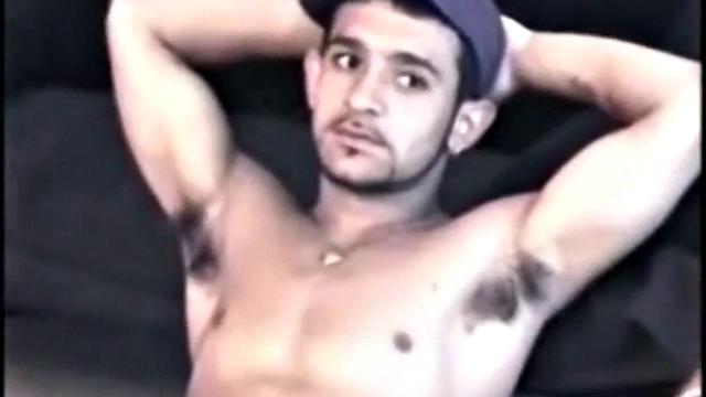 2 Straight Guys Jerking Off