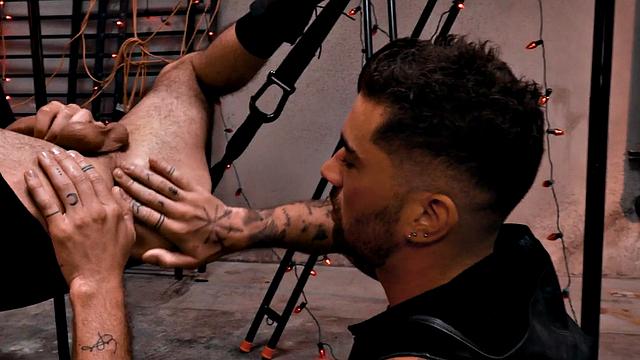 Muscled tattoo top fingers and fucks jock for cumshot