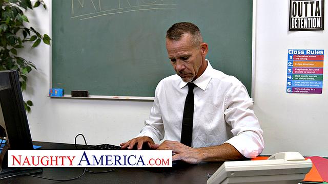 Cute student Sherrie Moon needs Professor's help to focus