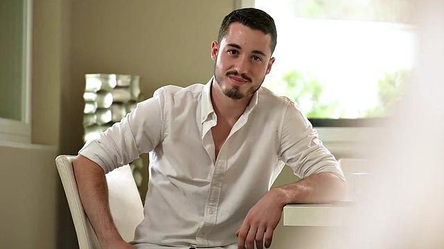 Slutty 21yo bae fucked by nice dick in missionary in pussy