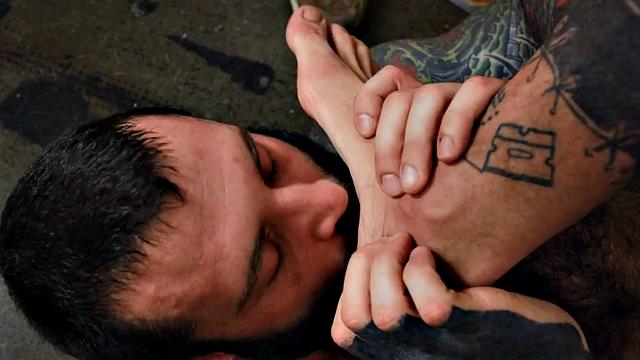 Tattooed hairy hunk drilled in anal in missionary