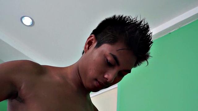 Skinny Asian twink sucks outdoor before getting fucked