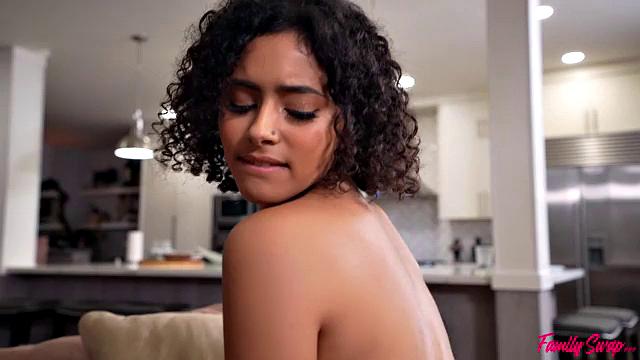 Less Hiding And More Riding For Swap Family - S6:E9