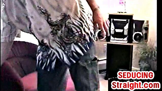 Seduced str8 1st time deepthroating