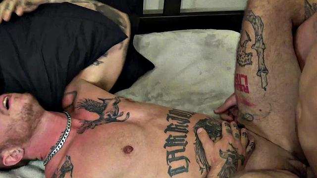 Blowjob tattooed pussy fucked by stud in new cunt