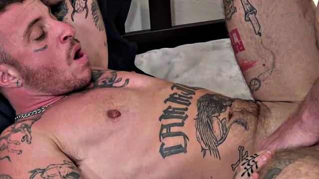 Blowjob tattooed pussy fucked by stud in new cunt