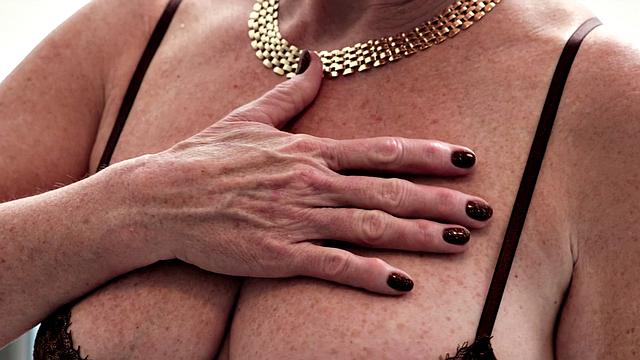 A brand new MILF named Clara Red