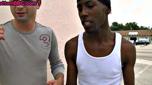 Ebony athletic guy public fucked outdoors by white top