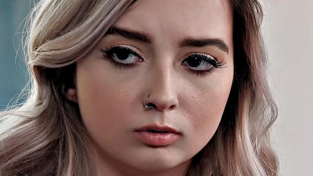 All Natural Lexi Lore Hires An Anal Consultant To Fuck Her