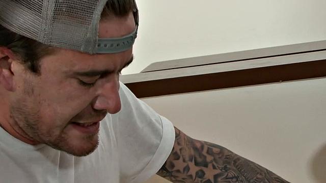 Amber Nevada Is Secretly Horny for British Sibling