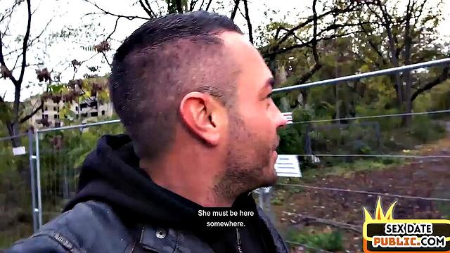 немка трахается в заброшенном здании pov