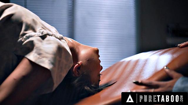 PURE TABOO: отчаявшаяся Лулу - призраком, которую преследует секс-демон, умоляет зрелого священника удовлетворить её желания