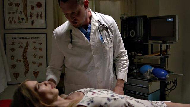 Ts patient sucking doctor's dick before cockriding in office