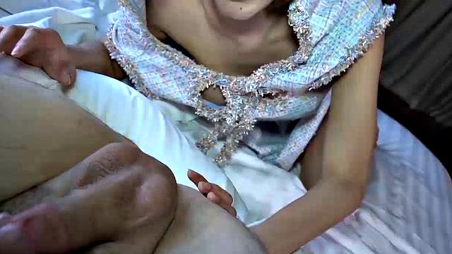 Benty: GF No Panties Bareback Handjob