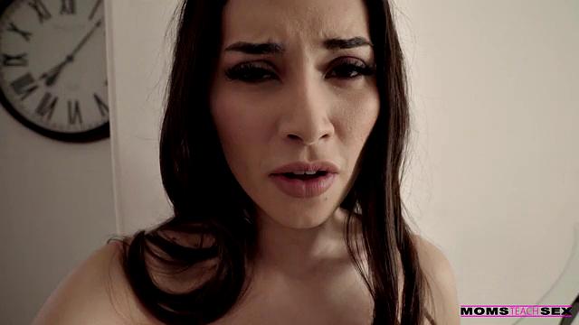 Mom And Step Son Do Yoga - S12:E4 