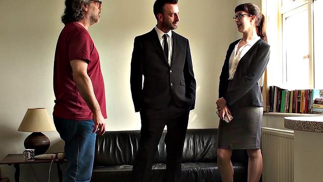 SUK brunette in stockings gets an ass stuffing