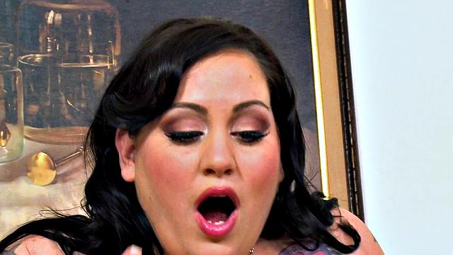 Пышки едят и трахаются: завтрак для взрослых