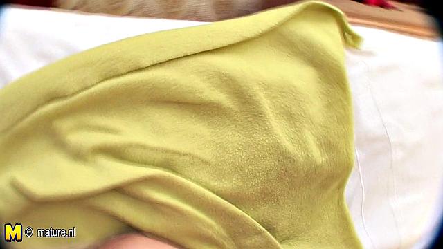 зрелая лесбиянка соблазняет alex