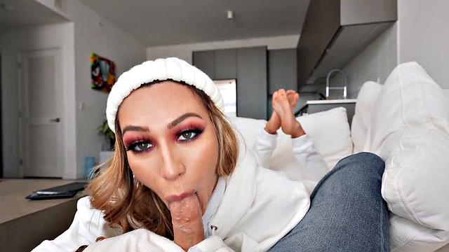 Ana Rose Is a Nonstop Machine
