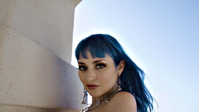 Wicked - Jewelz Blu Gets Her Feet Licked & Gets Fucked Hard