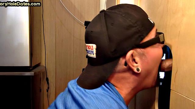 Gloryhole mature takes mouthjizz in greedy mouth