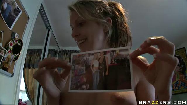 courtney cummz устраивает жаркую тройку с парнями и балуется огнем