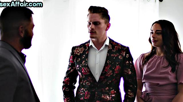 Secretary cockriding bisex boss