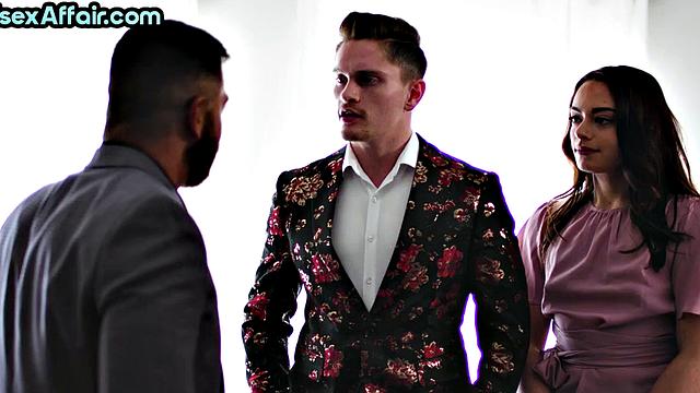 Secretary cockriding bisex boss