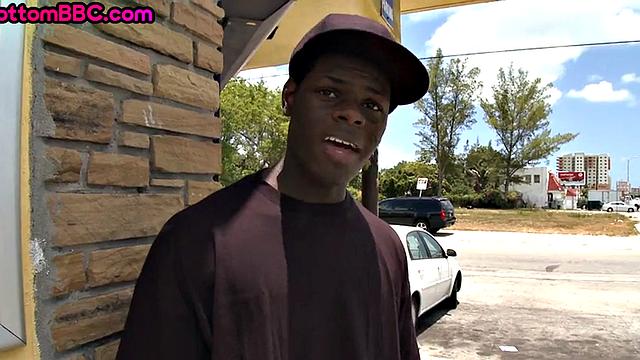 Ebony thug gets fucked in public by white top