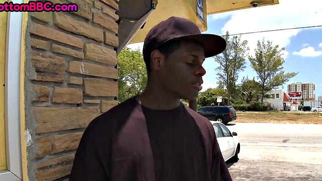 Ebony thug gets fucked in public by white top