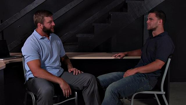 Cockriding nympho drilled by nice dick in anal hole