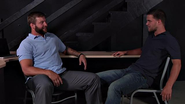 Cockriding nympho drilled by nice dick in anal hole