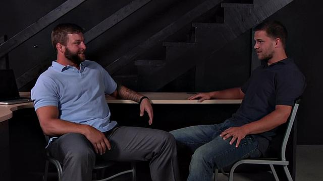 Cockriding nympho drilled by nice dick in anal hole