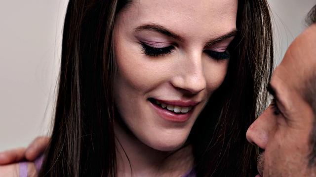 UP CLOSE - Exquisite Fiona Frost Savors Every Hard Pounding From Big Dick Inside Her