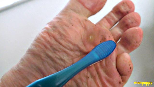 Clean Your Big Daddy's Dirty Feet