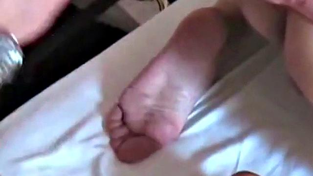 Amateur German gays enjoy bareback threeway