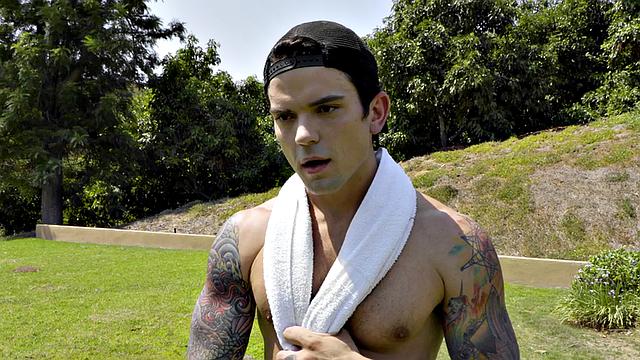 Tattooed stud barebacked in asshole at home after yoga