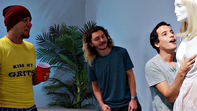 Short dude fucks police redhead in front of voyeurs