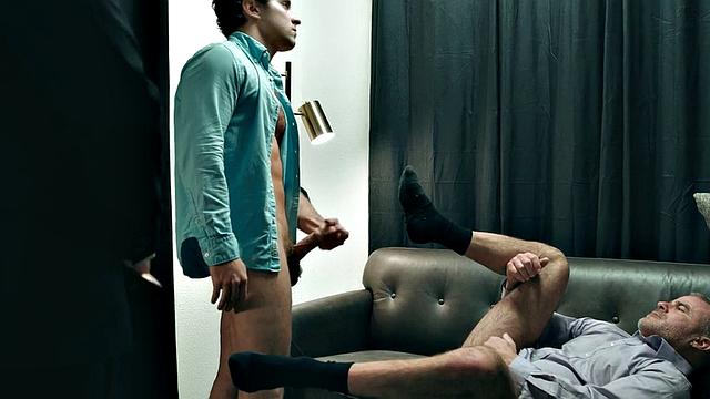 Office colleagues in bareback threesome action with DILF